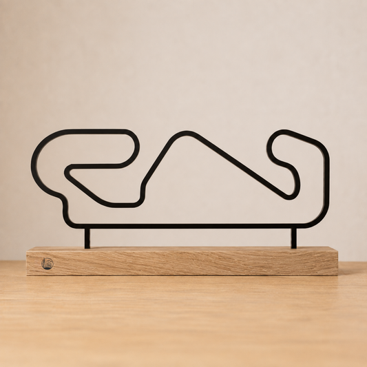 Outlinr Circuit de Barcelona-Catalunya | Stalen Silhouet op Hout
