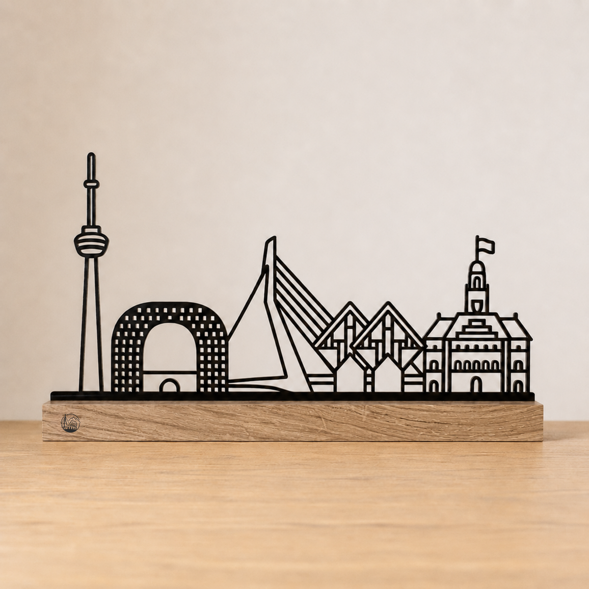Outlinr Rotterdam | Stalen Silhouet op Hout