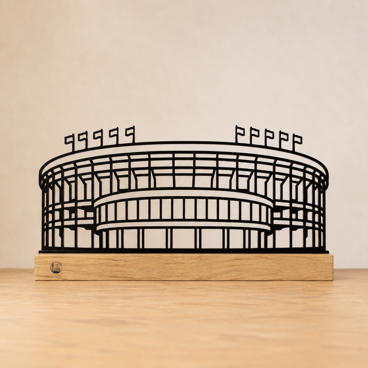 Outlinr Camp Nou | Stalen Silhouet op Hout