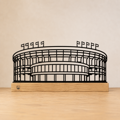Outlinr Camp Nou | Stalen Silhouet op Hout