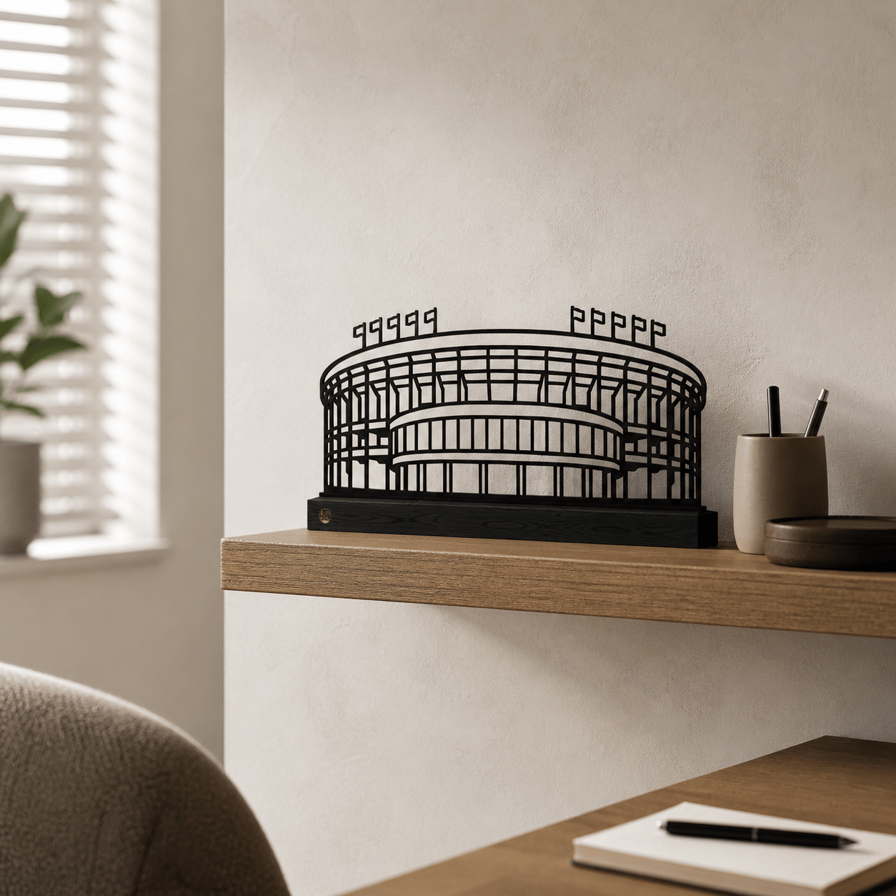 Het stalen silhouet van Camp Nou in een modern interieur, zijdeglans zwarte afwerking.