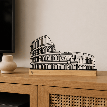 Luxe Colosseum decoratie als minimalistisch interieurstuk in een modern kantoor.