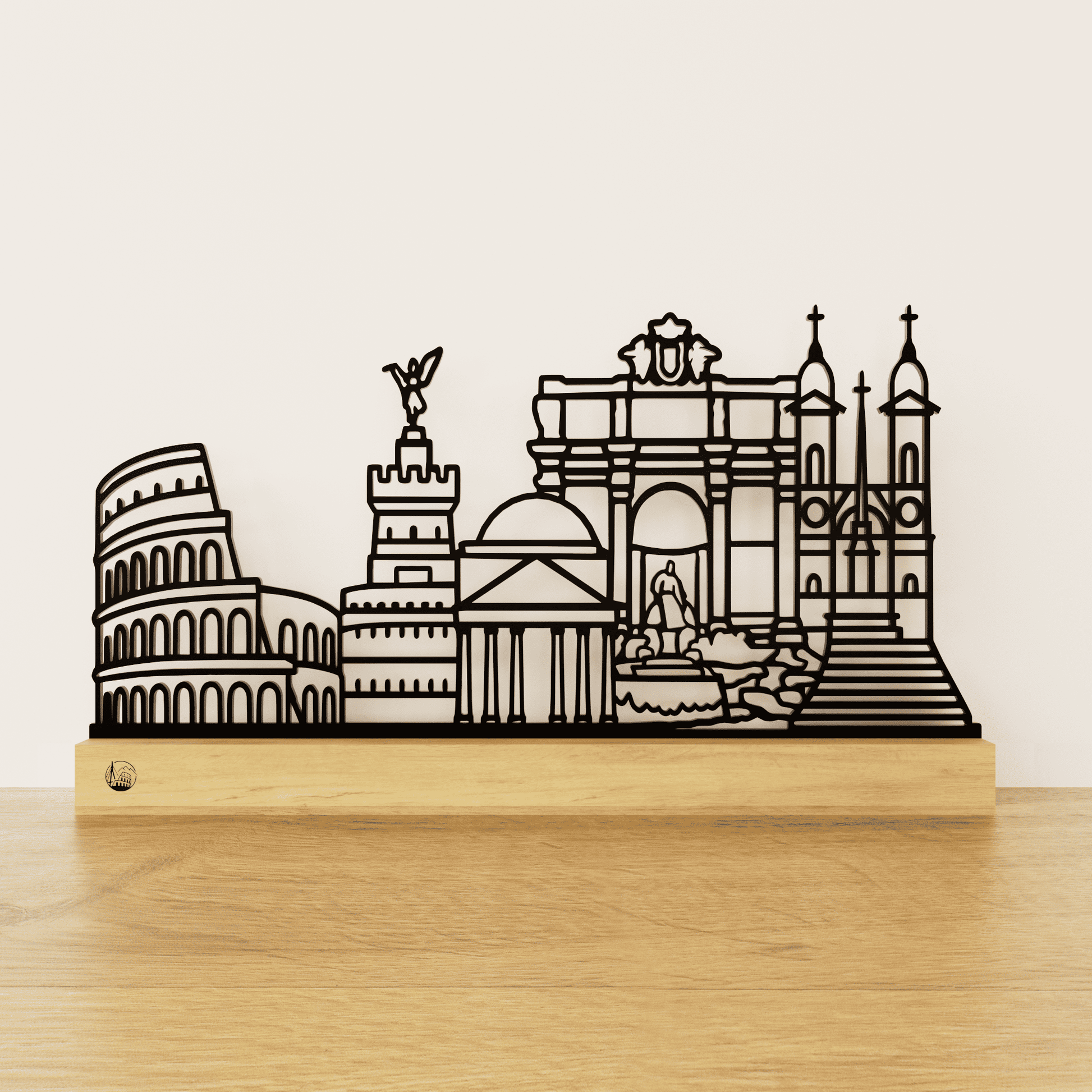Minimalistisch Rome silhouet van zwart staal op een eikenhouten voetstuk.